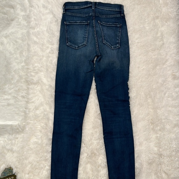 A GOLDIE CROPPED SKINNY JEAN! soooo cute dark wash size 26 9.5 inch front rise - Picture 3 of 5